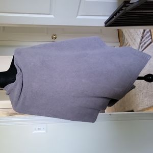 Barefoot dreams cozy chic